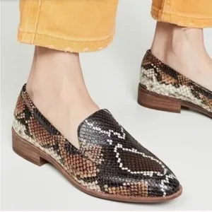 Madewell Frances Snake Embossed Leather Loafer in Warm Ash Multi color size 9.5