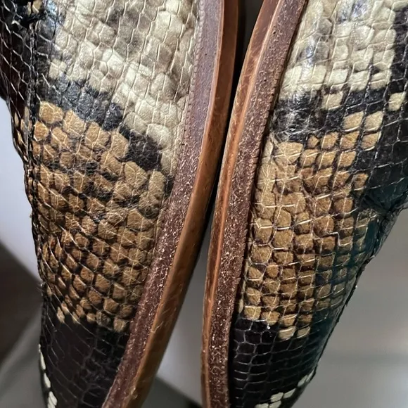 Madewell Frances Snake Embossed Leather Loafer in Warm Ash Multi color size 9.5