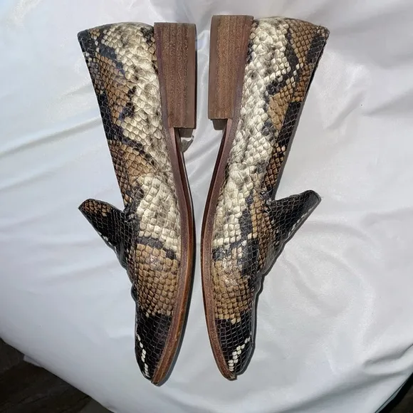 Madewell Frances Snake Embossed Leather Loafer in Warm Ash Multi color size 9.5