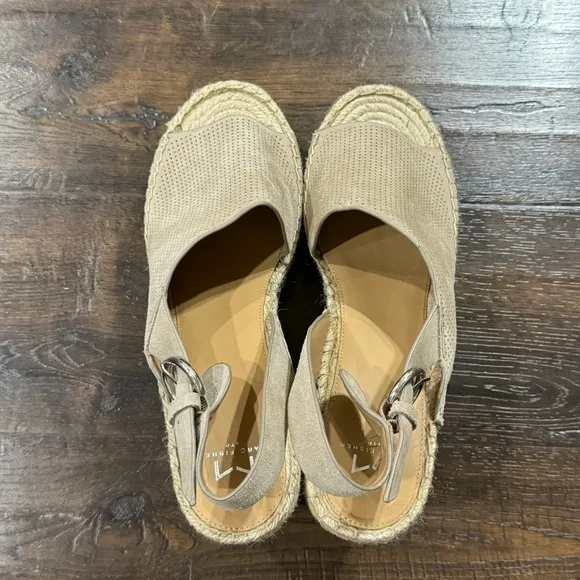 Marc Fisher Andela Wedge Leather Suede Espadrille Sandal Size 10 Women