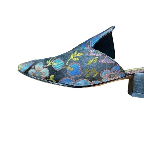 𝅺MARC Fisher Ltd Lailey floral slip on mule shoes size 7