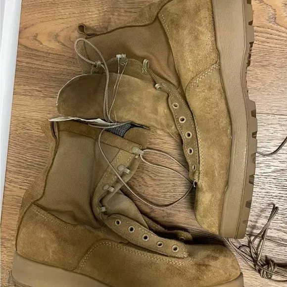 McRae Footwear Military Combat Boots Size 12.5R Gore-Tex Vibram US Army