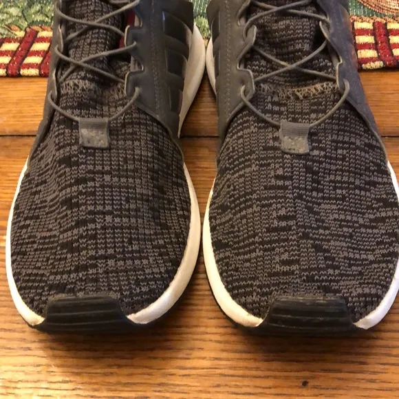 Men’s Adidas Running Shoe Size 7 Gray w/ Pink Quick Tie