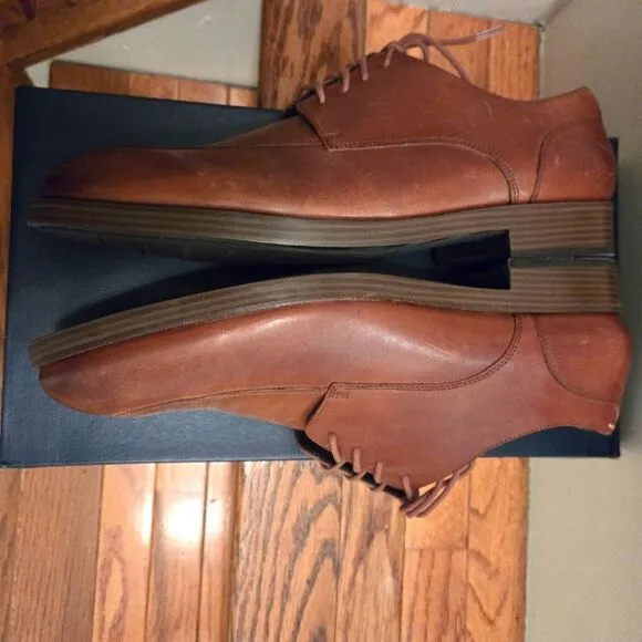 Men's Cole Haan Leather shoes  11.5