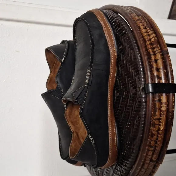 Men's Olukai Moloa Leather Slip On Shoes Size 9.5 Black/Toffee 10128-4033