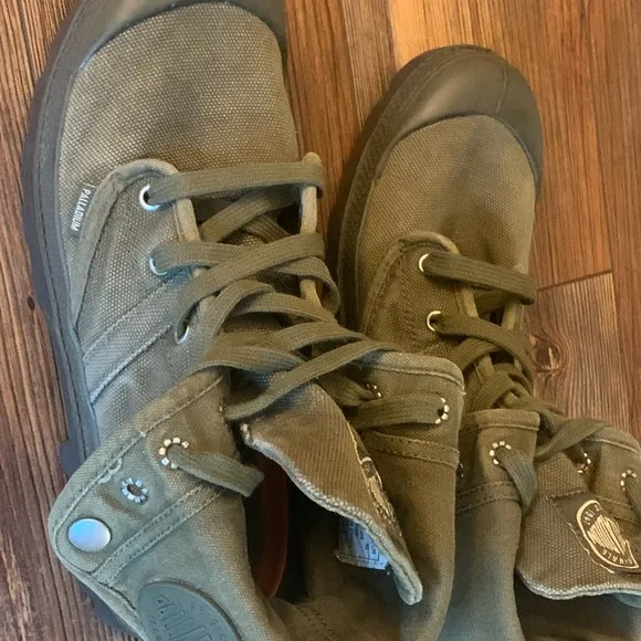 Men’s Palladium Pallabrouse Olive Green Military Baggy Boot Sz 8