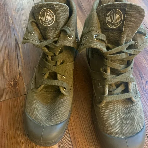 Men’s Palladium Pallabrouse Olive Green Military Baggy Boot Sz 8