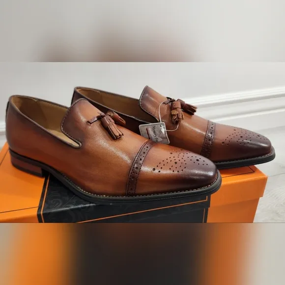 Men's shoes, La Milano, Mens Tracy 11 Tasseled Leather Loafer, Size 9 M.