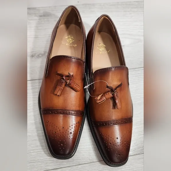 Men's shoes, La Milano, Mens Tracy 11 Tasseled Leather Loafer, Size 9 M.