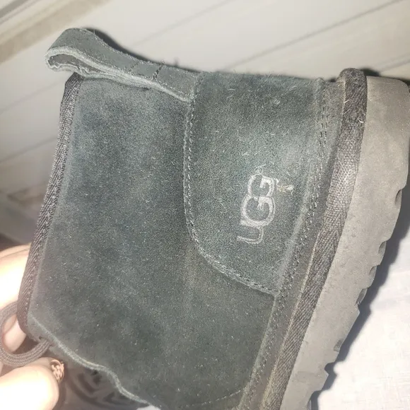 Men's Size 11 UGG Neumel Chukka Boots Black shoes warm winter