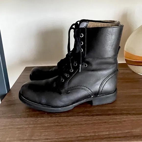 Men's UGG Laurus Leather Military Boots, Size 9