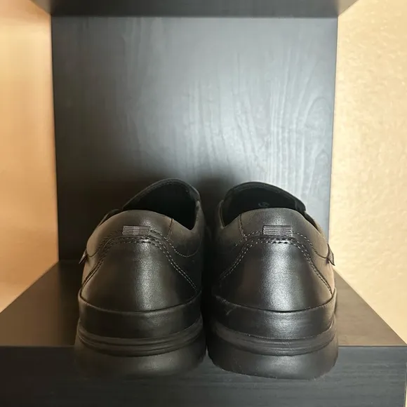 Mephisto Twain slip on shoes