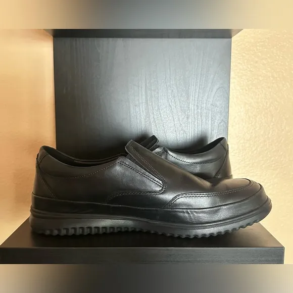 Mephisto Twain slip on shoes