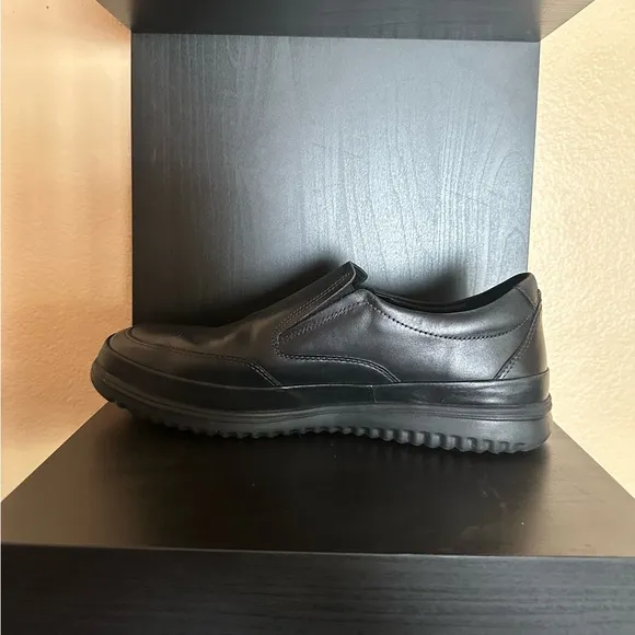 Mephisto Twain slip on shoes