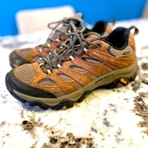 Merrell Hiking Shoes men’s size 7