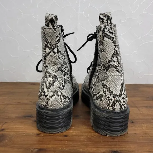 Mia Cortez Womens Military Combat Boots Sz 6.5 Gray Faux Snakeskin Platform NEW