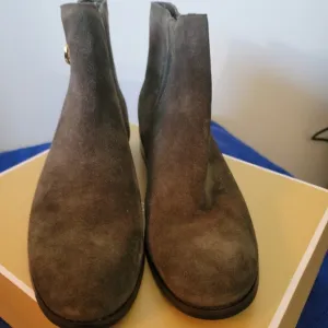 Michael Kors Green suede boots
