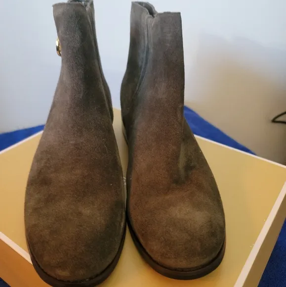 Michael Kors Green suede boots