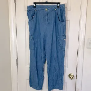 MICHAEL KORS Jeans Size 12 Straight Legs Light Blue Jeans