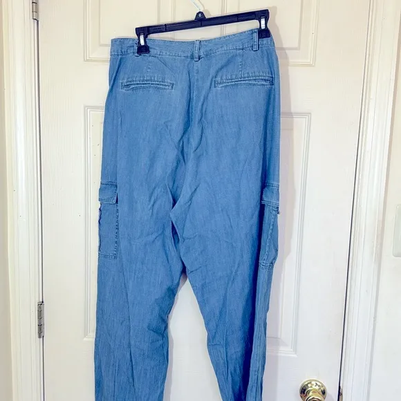 MICHAEL KORS Jeans Size 12 Straight Legs Light Blue Jeans