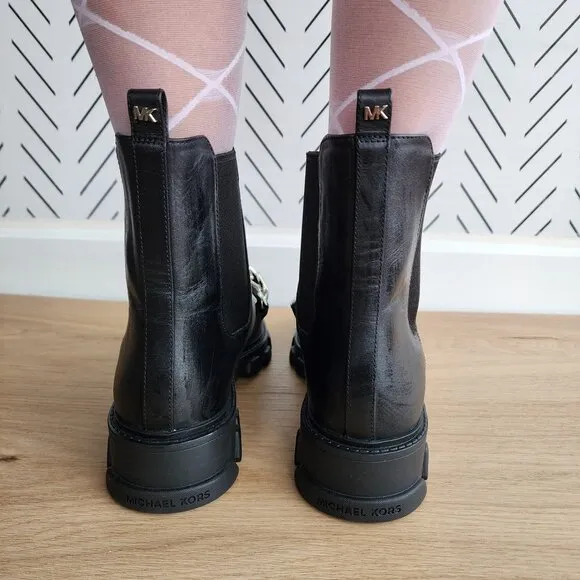 🤩MICHAEL KORS Scarlett Womens leather Chelsea boots Sz 7.5 Black Silver Chain🤩