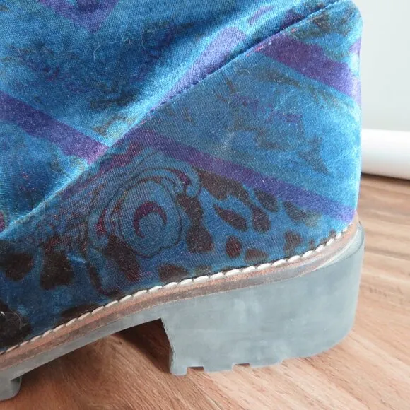 MIISTA Velvet Velveteen Floral Pull On Lug Booties Boots Boho Hippie Sz 7.5
