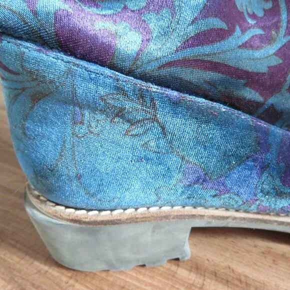 MIISTA Velvet Velveteen Floral Pull On Lug Booties Boots Boho Hippie Sz 7.5