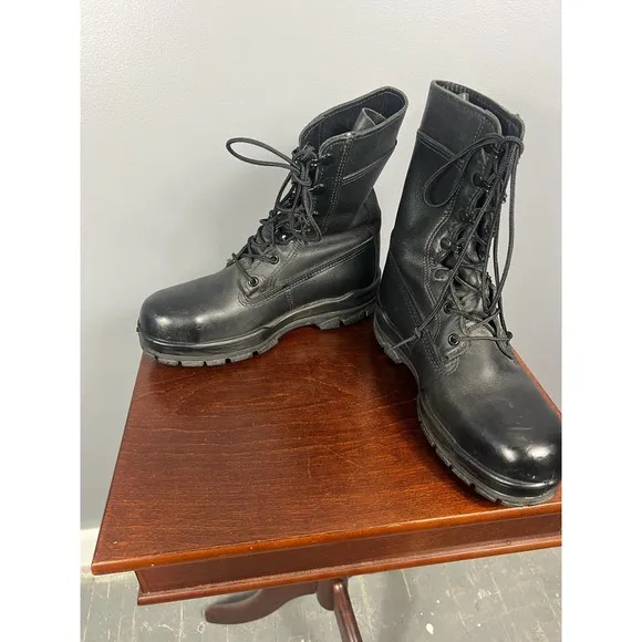 Military grade Black lace up oil resistant combat boots
