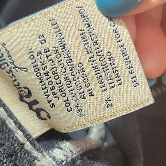 Miss Me Low RiseSkinny Jeans