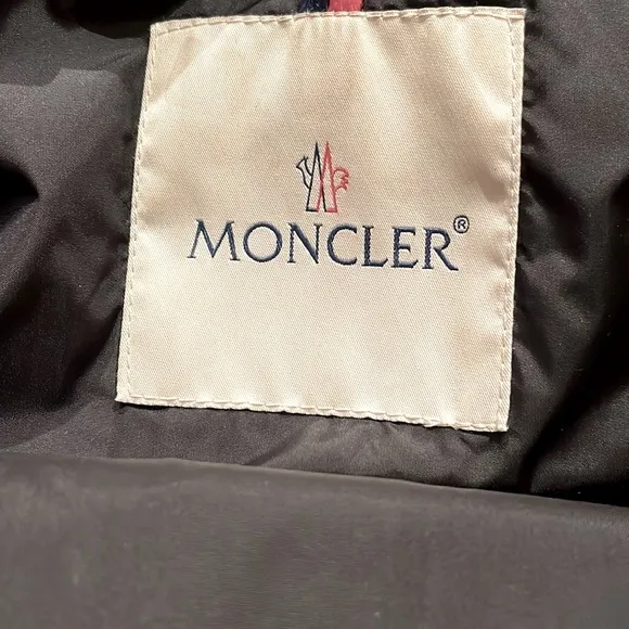 Moncler kids puffer jacket- 4 pockets