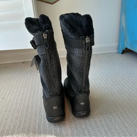 Mountrek Primaloft Fleece Insulated Lisa Cross Strap Boots Size 7