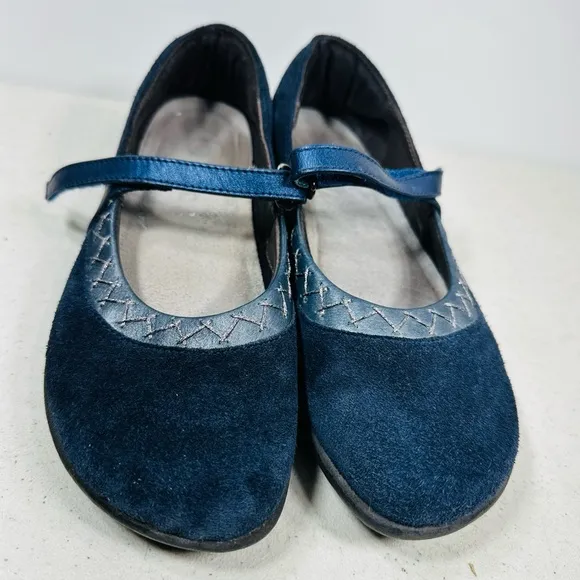 Naot N4448* Women Polar Sea Leather Kirei Mary Jane Shoes Size US 37-6