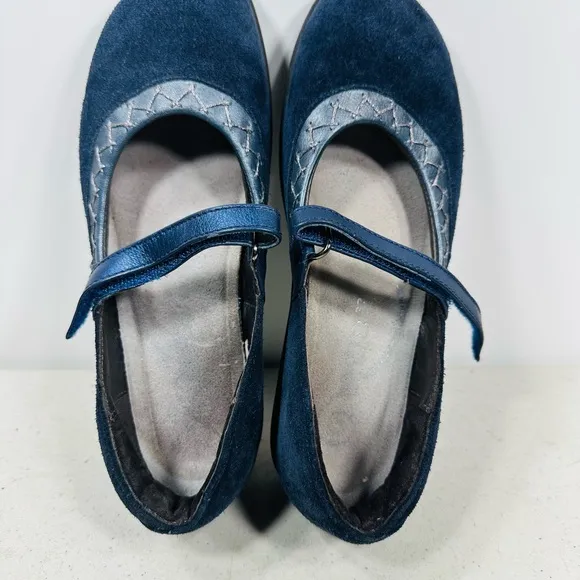 Naot N4448* Women Polar Sea Leather Kirei Mary Jane Shoes Size US 37-6