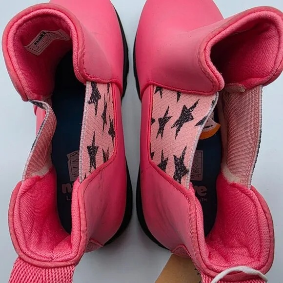 Native Kensington Treklite Bloom Girls Size 2 Dazzle Pink Black Boots Waterproof
