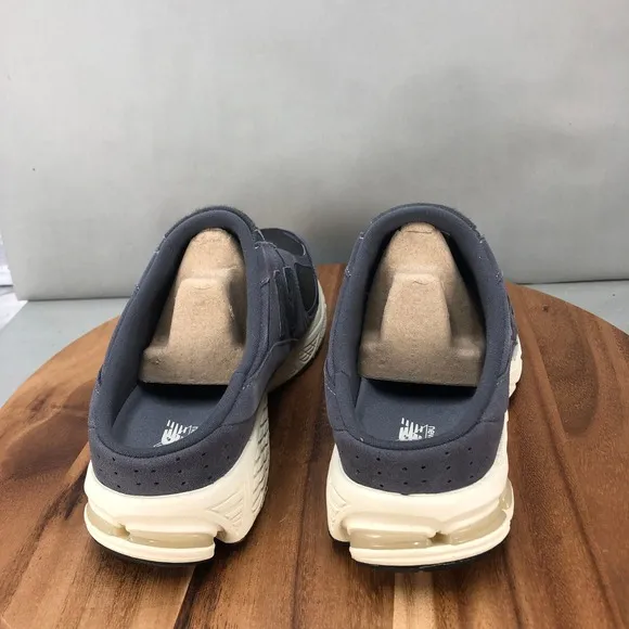 New Balance 2002R Mule Slip On Gray Suede Leather Comfort Shoes Mens 11.5 D