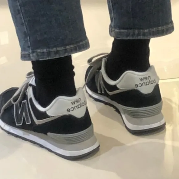 New Balance 574 (GS) Core Black/Grey Shoes