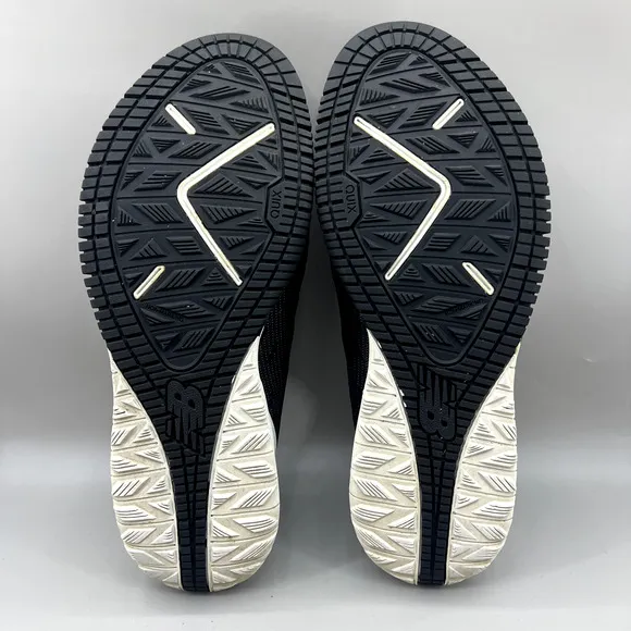 New Balance FuelCore Quick V3 Sneakers Men Size 13 D Black White Running Comfort