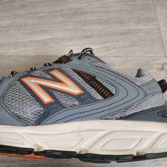 New Balance Gray Orange Shoes Size   9 Model 402 Running Comfort Activewear