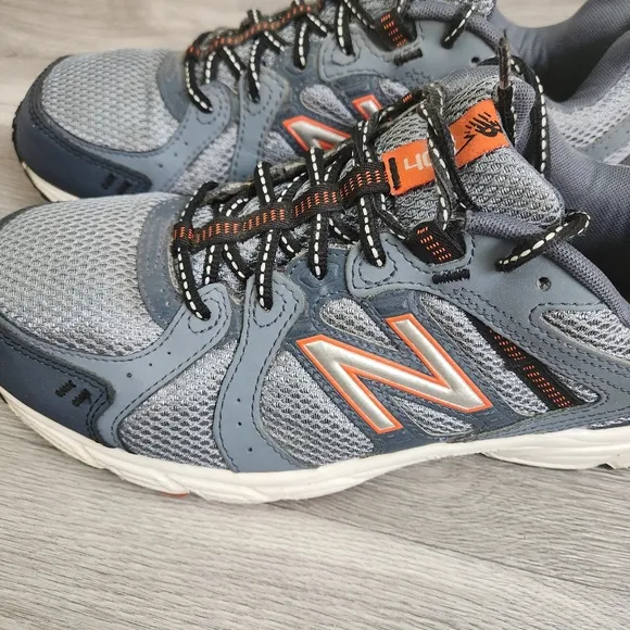 New Balance Gray Orange Shoes Size   9 Model 402 Running Comfort Activewear