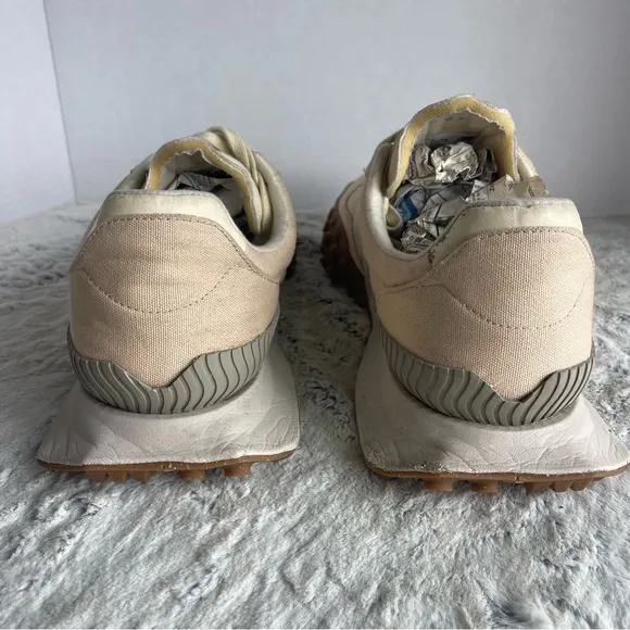 NEW BALANCE XC-72 Sneakers In Beige An Tan Colors Men Size 17