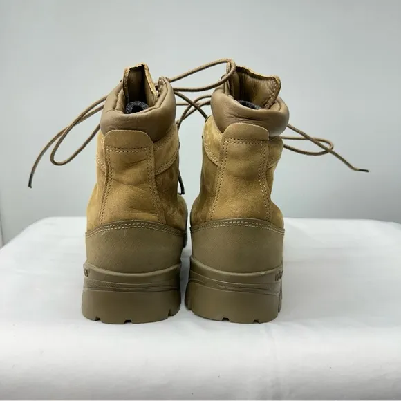New Bates military mountain combat hiking boots. Men’s 10 wide. E03412A.