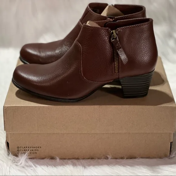 New Clarks® Valarie 2 Sofia Women's Ankle Boots