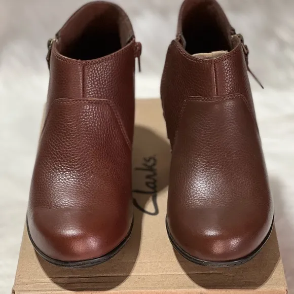 New Clarks® Valarie 2 Sofia Women's Ankle Boots
