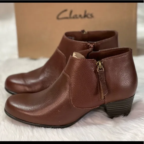 New Clarks® Valarie 2 Sofia Women's Ankle Boots