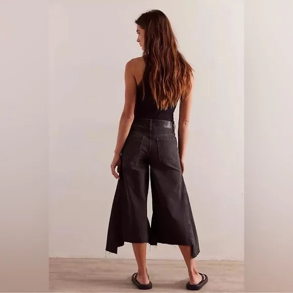 NEW Free People We The Free Ripple Wide Leg Crop in Washed Black Size 27L