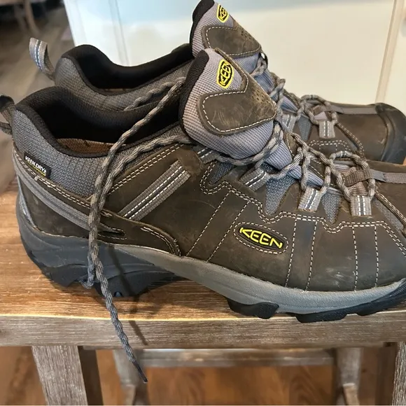 NEW KEEN Targhee II Low Waterproof Brown Hiking Shoes Men’s Size 13 M