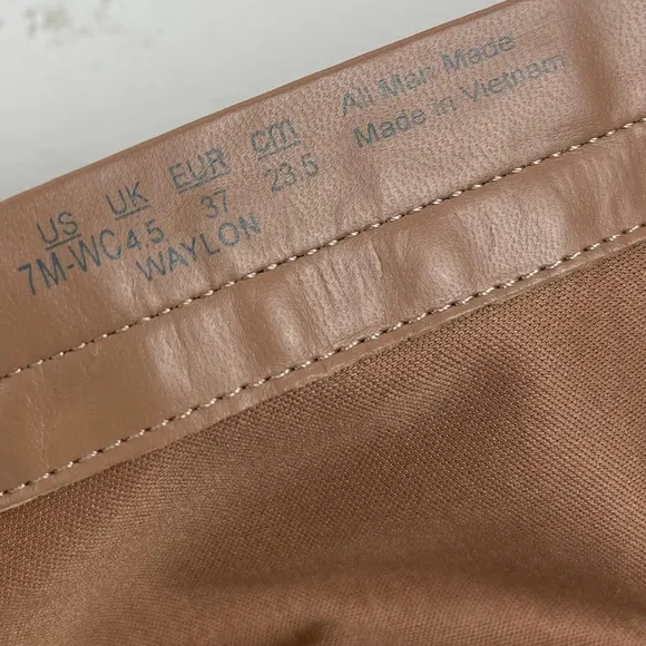 NEW Naturalizer Waylon Knee High Boots 7 M Wide Calf Tan Beige Manmade Tall
