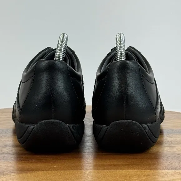 New NWOB Womens Dansko Neena Black Leather Comfort Sneakers Shoes Size EU 40