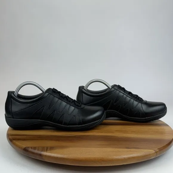 New NWOB Womens Dansko Neena Black Leather Comfort Sneakers Shoes Size EU 40