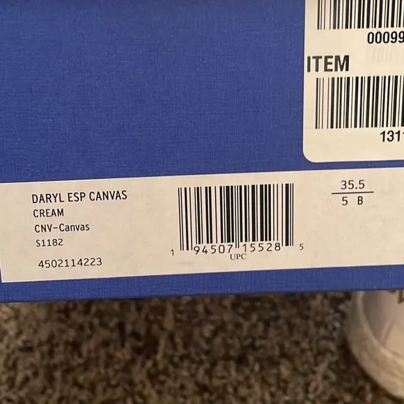 NEW STUART WEITZMAN sneakers shoes Daryl canvas cream size 5